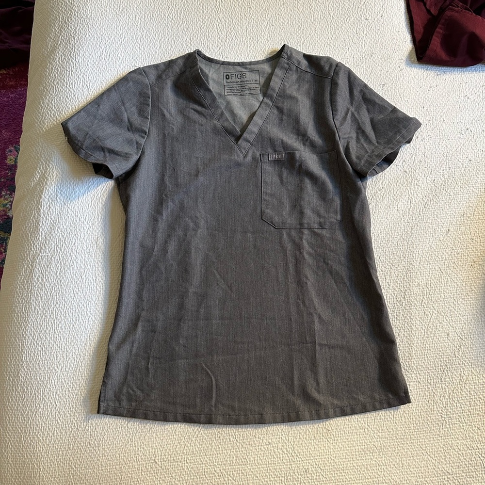 Figs graphite Catarina top